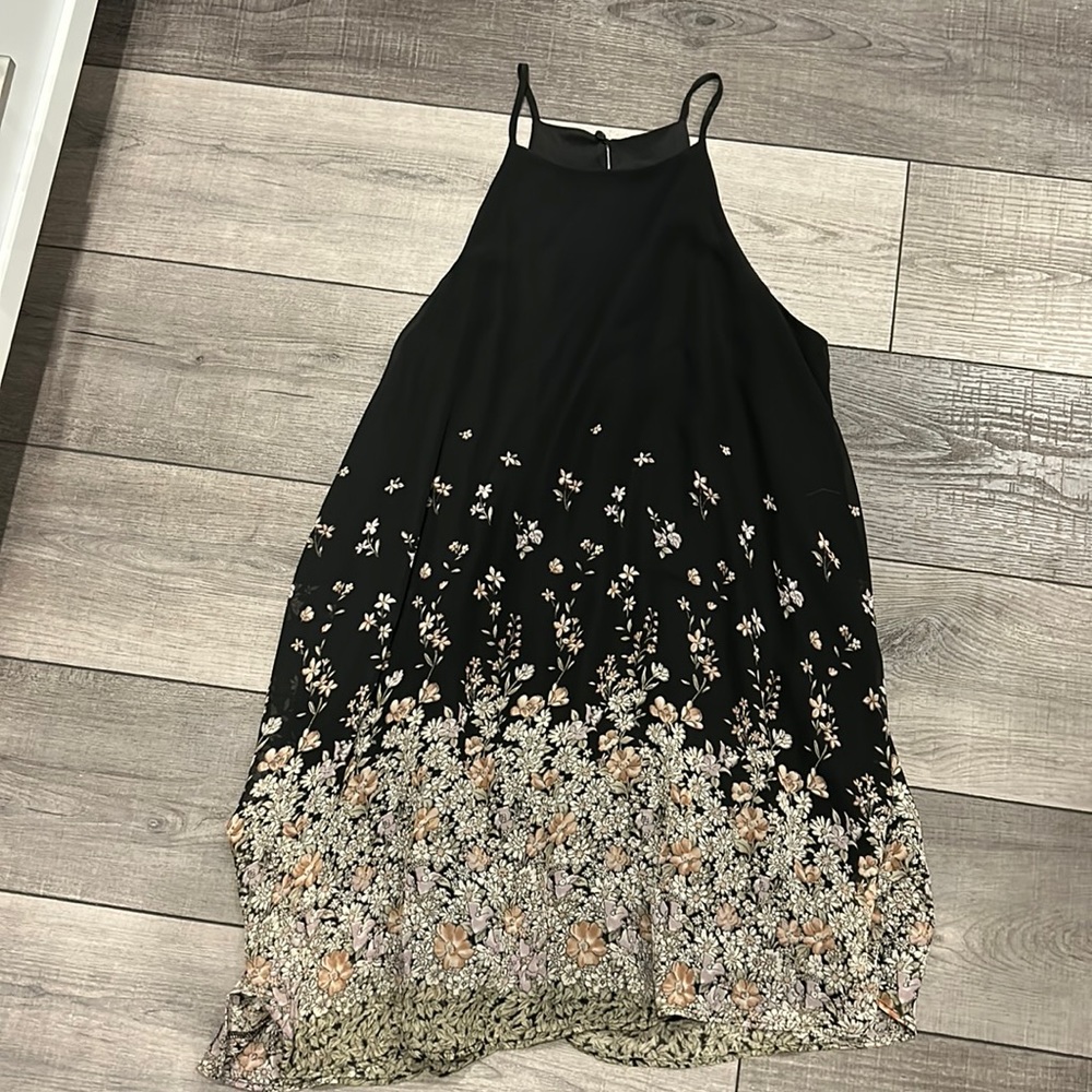 Lulus slip dress. Loose fit and super comfortable fit. Worn once for a wedding